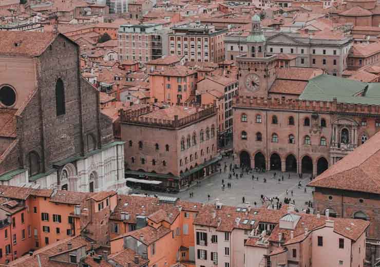 Antico Vinaio a Bologna: come ha conquistato l'Italia e il Mondo 